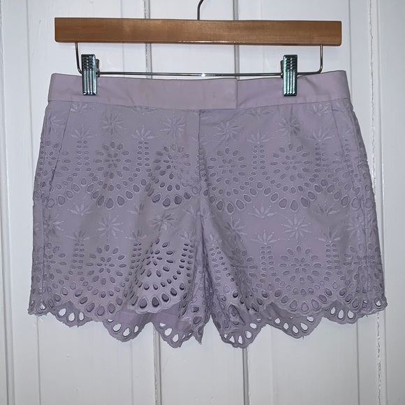 ANN TAYLOR DEVIN CITY SHORTS IN LAVENDER EYELET - Picture 2 of 7